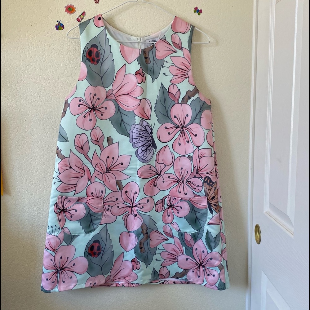 Mod Dolly London cute floral poly dress